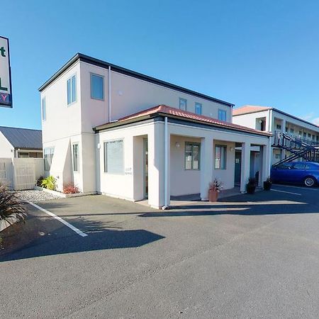 Westport Spa Motel Ngoại thất bức ảnh