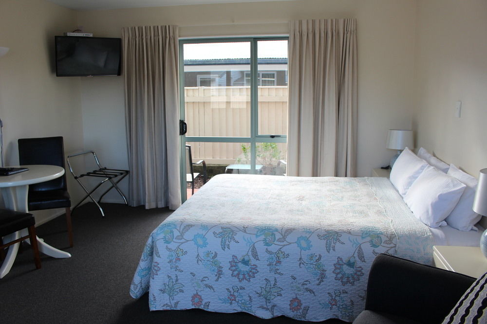 Westport Spa Motel Ngoại thất bức ảnh