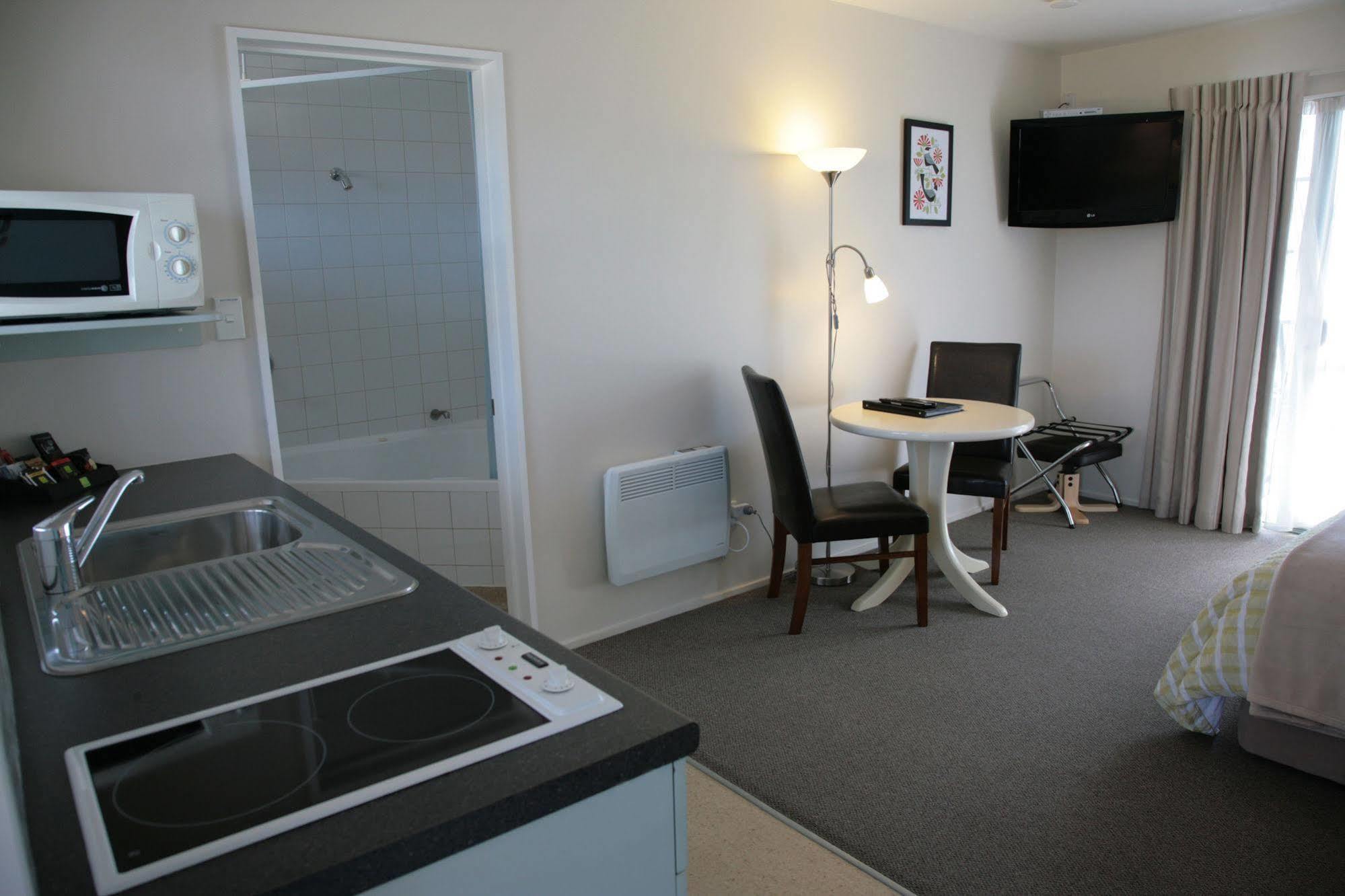Westport Spa Motel Ngoại thất bức ảnh