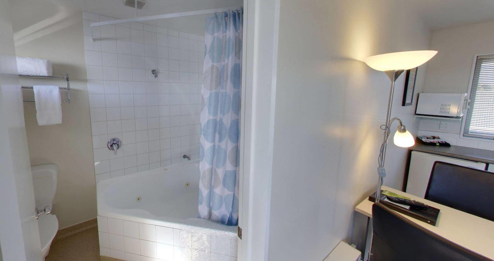 Westport Spa Motel Ngoại thất bức ảnh