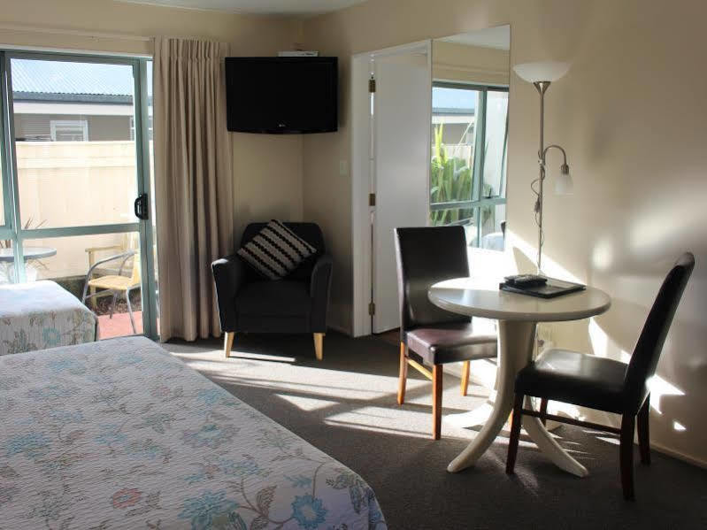 Westport Spa Motel Ngoại thất bức ảnh